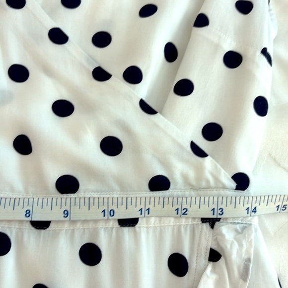 J. Crew White & Navy Polka Dot V-Neck, Front Cap Sleeve Ruffled,  Dress. Size 8 - Picture 9 of 13